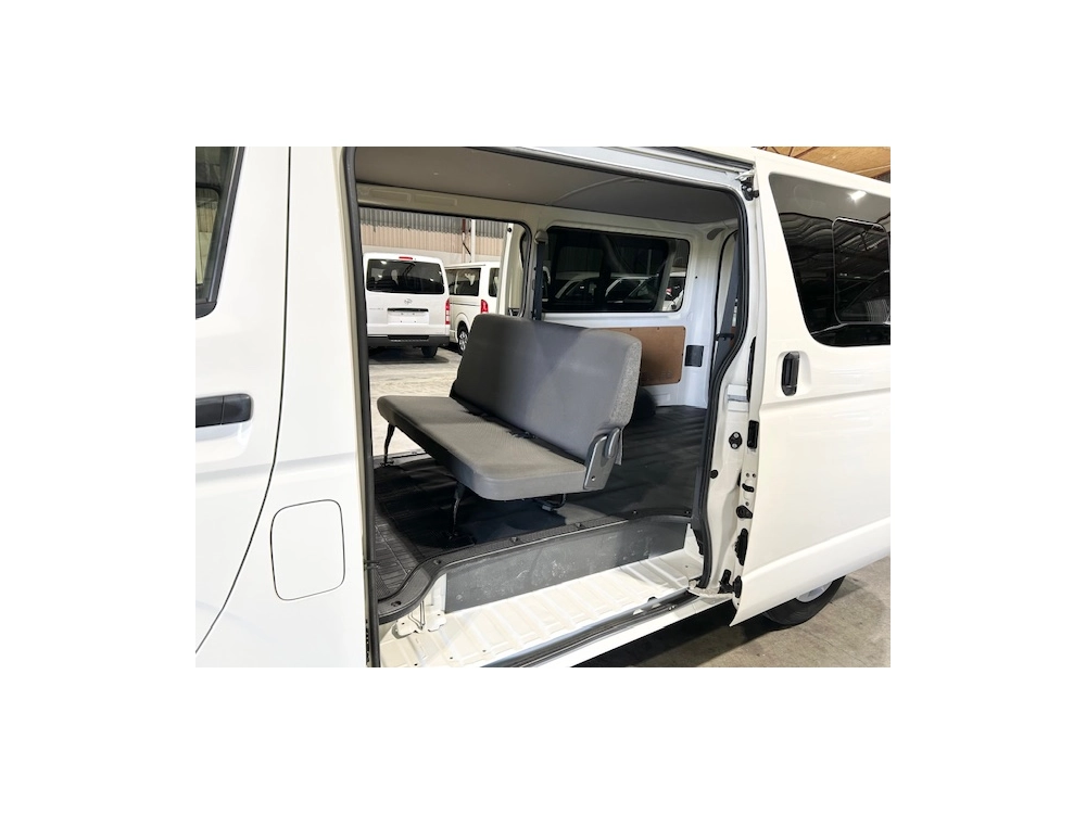 2020 Toyota Hiace LATEST FACELIFT MODEL ** SUPER LOW 76kms **