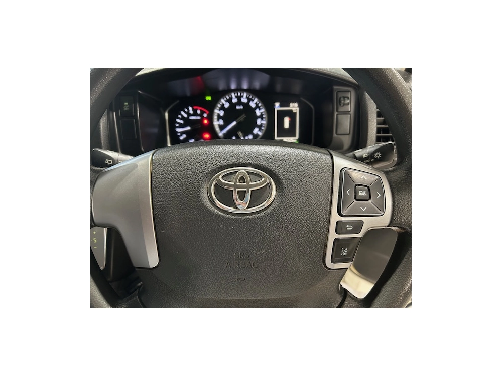 2020 Toyota Hiace LATEST FACELIFT MODEL ** SUPER LOW 76kms **
