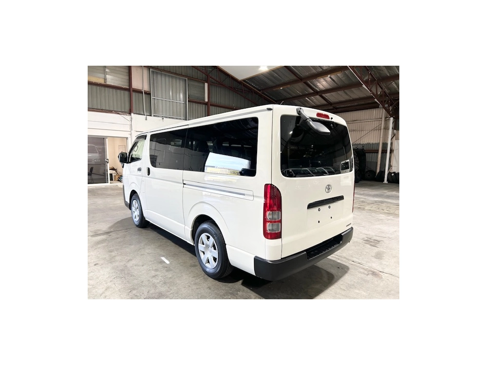 2020 Toyota Hiace LATEST FACELIFT MODEL ** SUPER LOW 76kms **