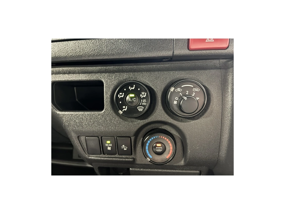 2018 Toyota Hiace =4X4= GL PACKAGE!! 6 SEATERS / FULL OPTIONS!!