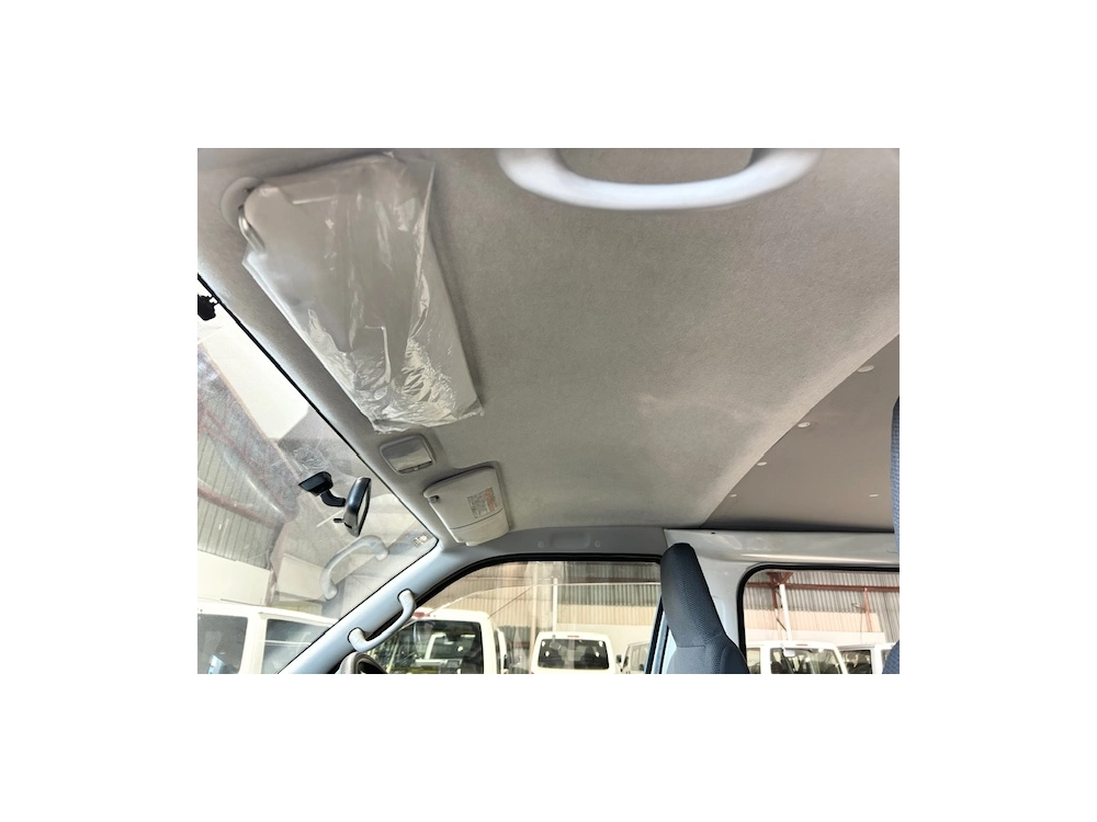 2017 Toyota Hiace 78kms Only $1000 REDUCED for Fuel Inflation 