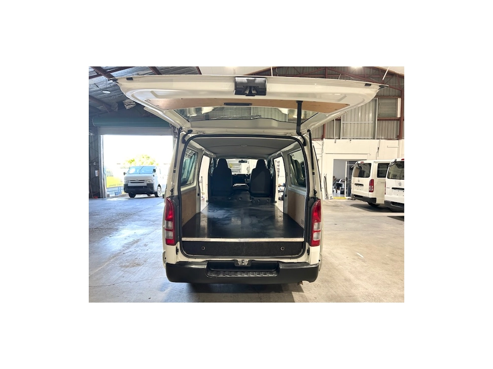 2017 Toyota Hiace 78kms Only $1000 REDUCED for Fuel Inflation 