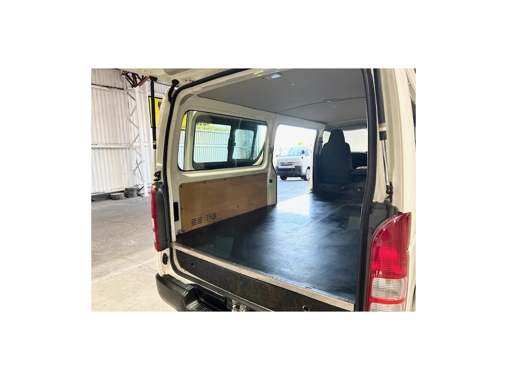 2017 Toyota Hiace 78kms Only $1000 REDUCED for Fuel Inflation 