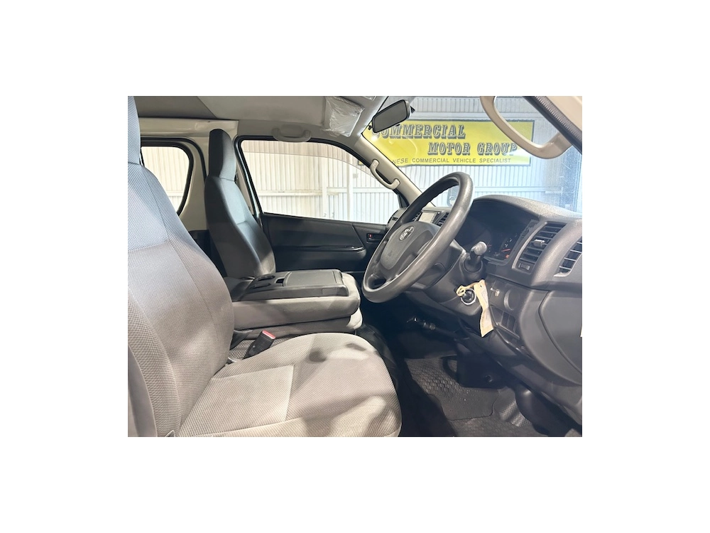 2017 Toyota Hiace 78kms Only $1000 REDUCED for Fuel Inflation 