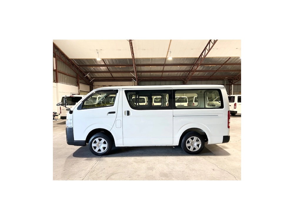 2018 Toyota Hiace = 6 Seaters = ONLY 89kms!!
