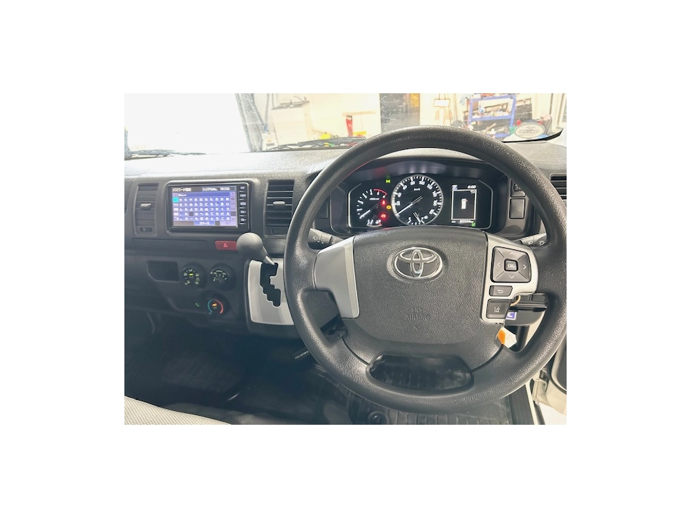 2021 Toyota Hiace ** FULL TIME 4WD ** NEW YEAR SALE