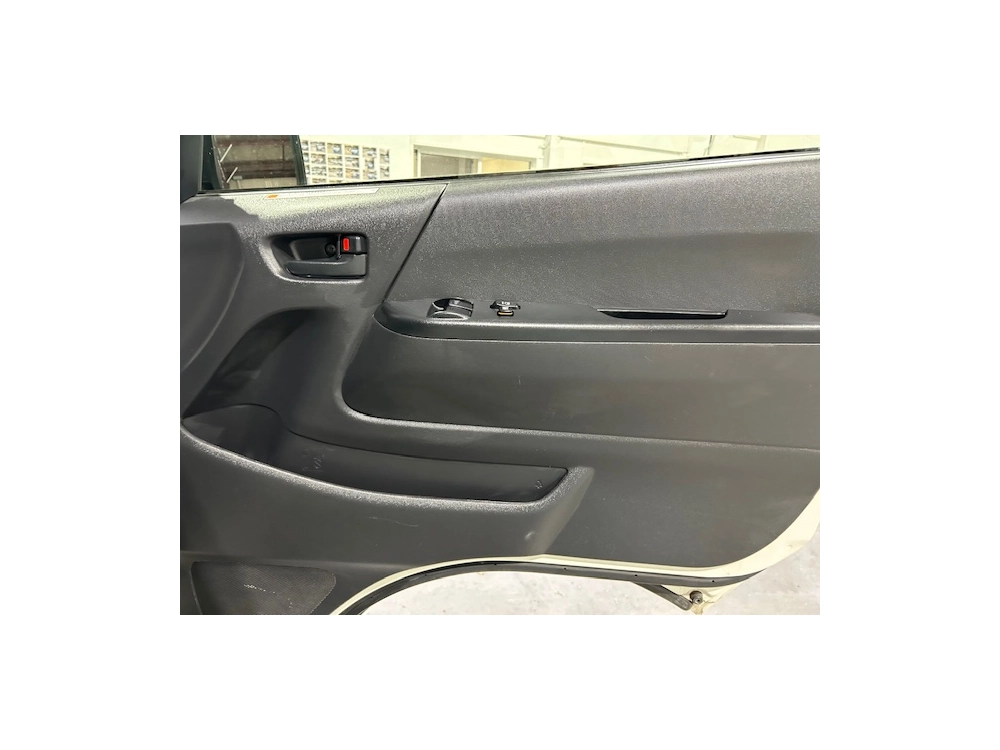 2021 Toyota Hiace ** FULL TIME 4WD ** NEW YEAR SALE