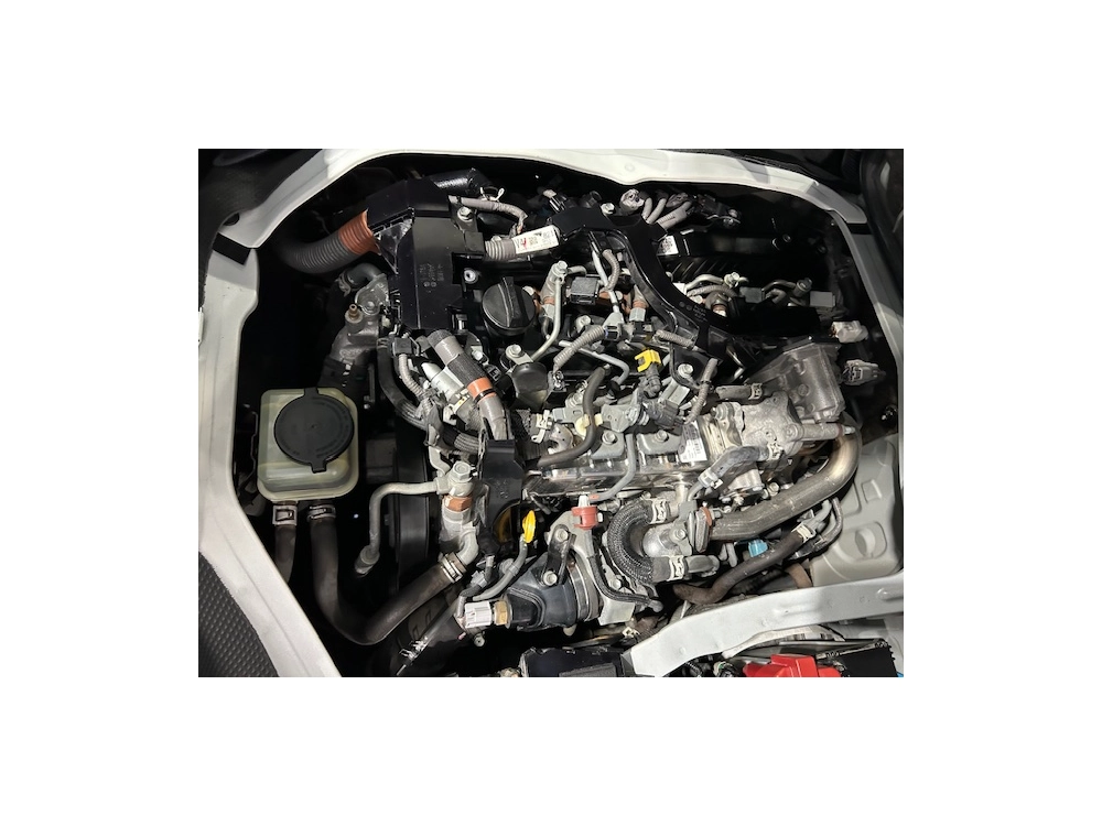 2021 Toyota Hiace ** FULL TIME 4WD ** NEW YEAR SALE