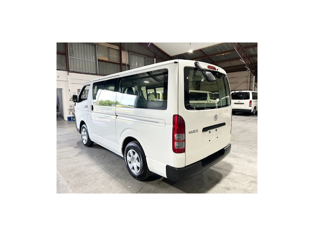 2021 Toyota Hiace ** FULL TIME 4WD ** NEW YEAR SALE