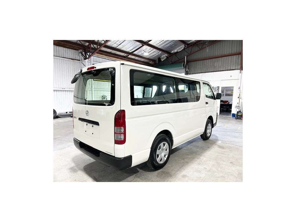 2021 Toyota Hiace ** FULL TIME 4WD ** NEW YEAR SALE