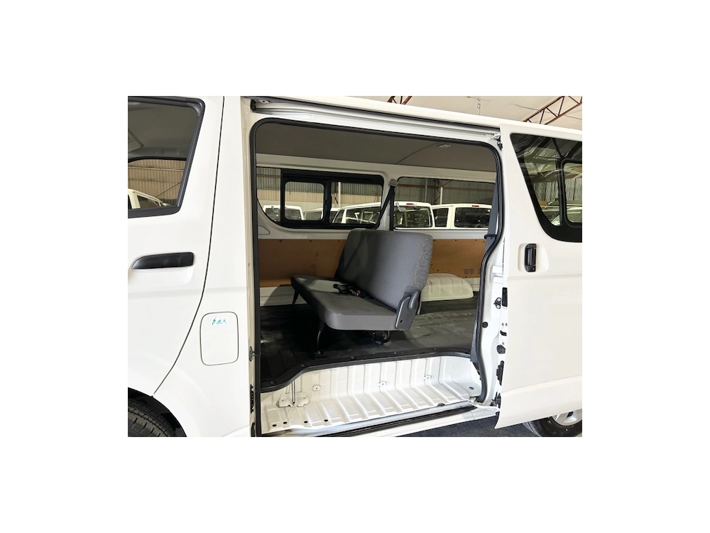2021 Toyota Hiace ** FULL TIME 4WD ** NEW YEAR SALE