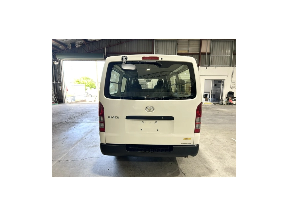 2017 Toyota Hiace =ONLY 80kms= *** $1000 DISCOUNTED for FUEL