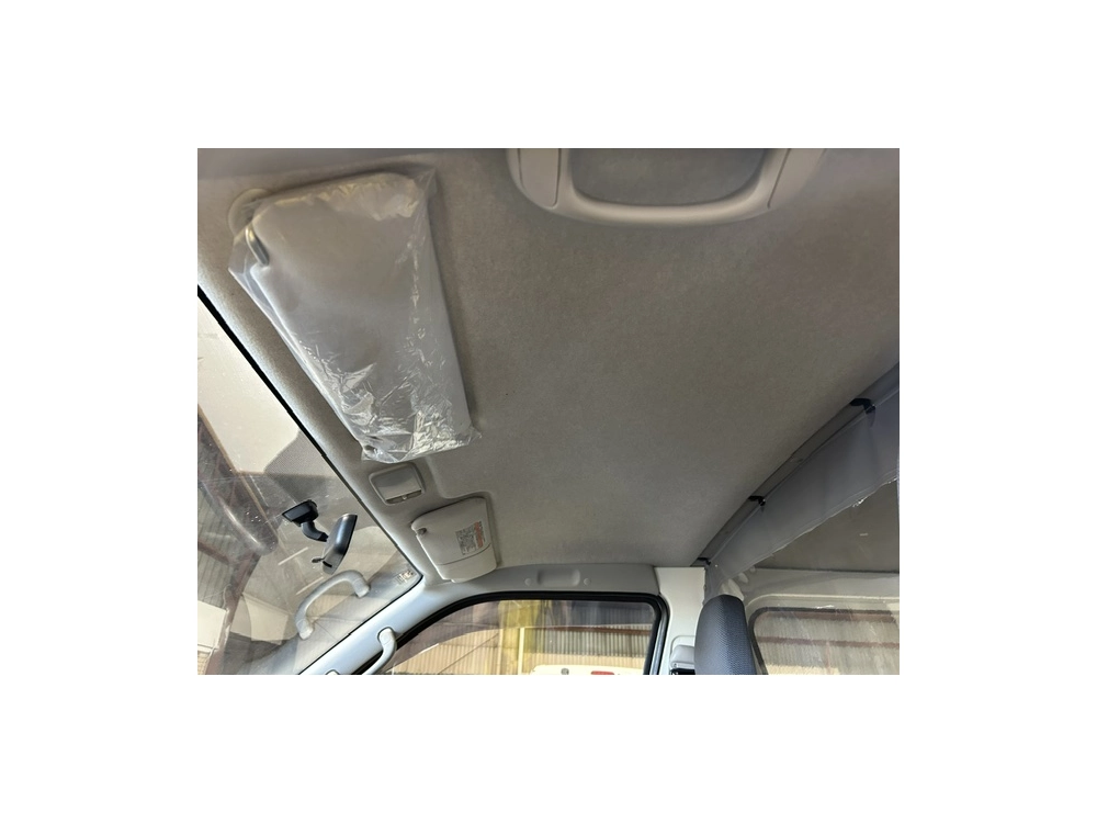 2017 Toyota Hiace =ONLY 80kms= *** $1000 DISCOUNTED for FUEL