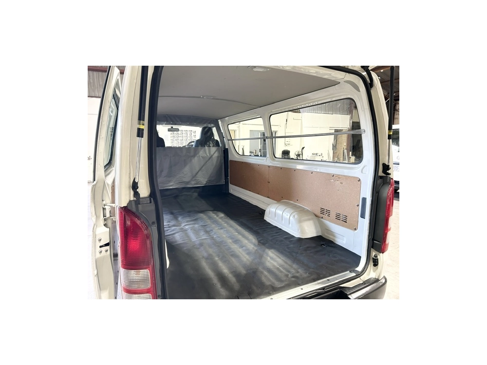 2017 Toyota Hiace =ONLY 80kms= *** $1000 DISCOUNTED for FUEL
