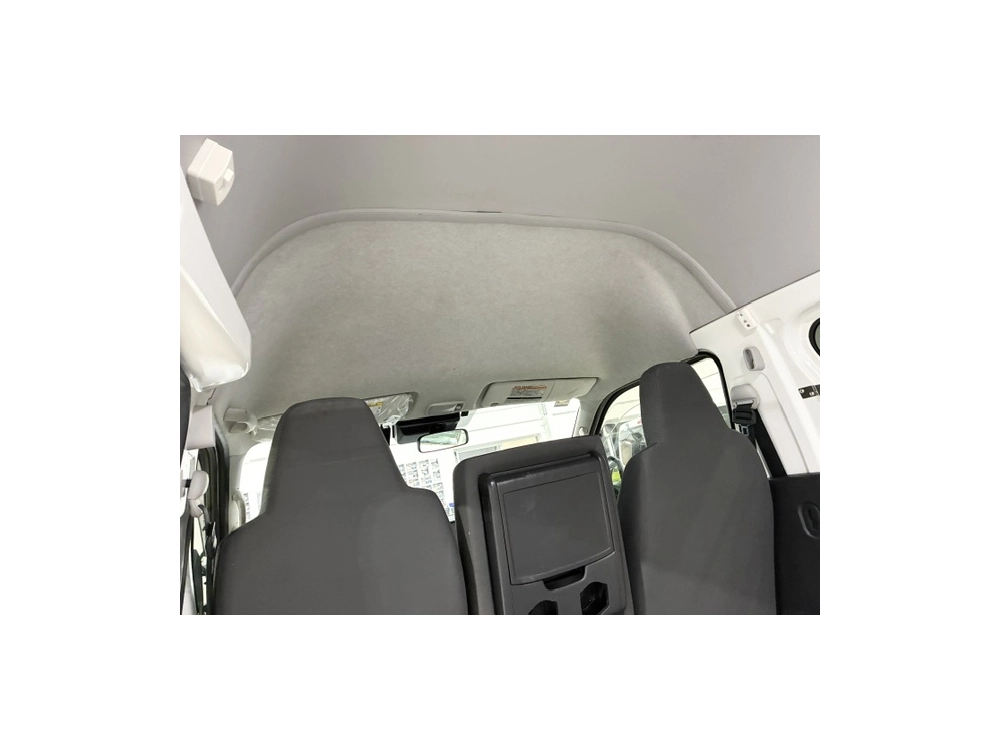 2022 Toyota Hiace RARE HIGHROOF 4X4 DIESEL!!! 
