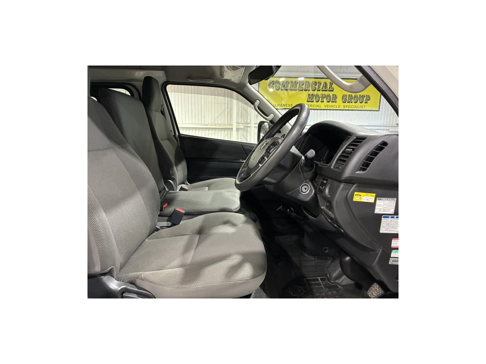2022 Toyota Hiace RARE HIGHROOF 4X4 DIESEL!!! 