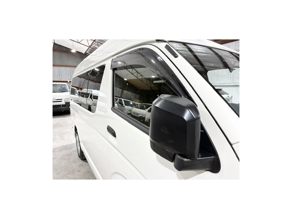 2022 Toyota Hiace RARE HIGHROOF 4X4 DIESEL!!! 