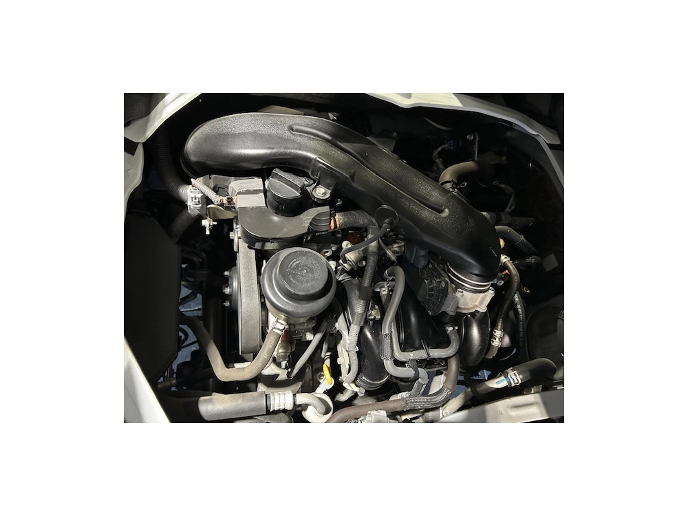2018 TOYOTA HIACE LWB ** $4000 REDUCED** 6 SEATERS !!