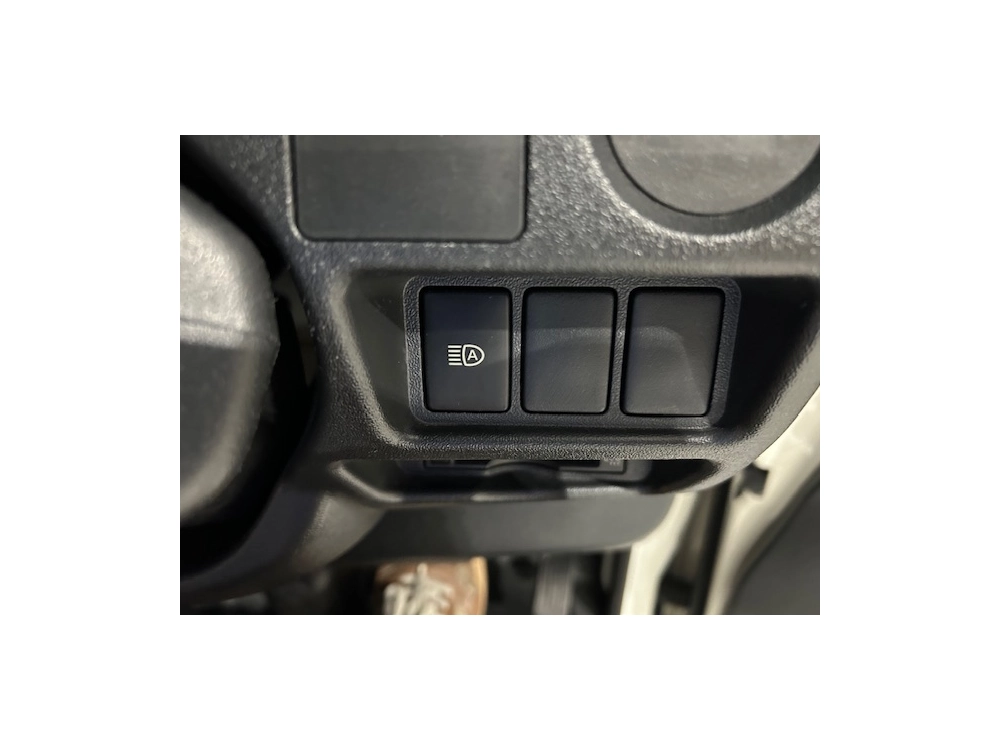 2018 TOYOTA HIACE LWB ** $4000 REDUCED** 6 SEATERS !!