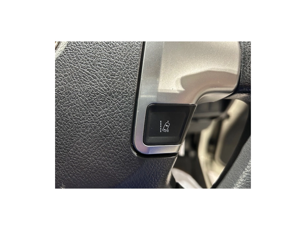 2018 TOYOTA HIACE LWB ** $4000 REDUCED** 6 SEATERS !!