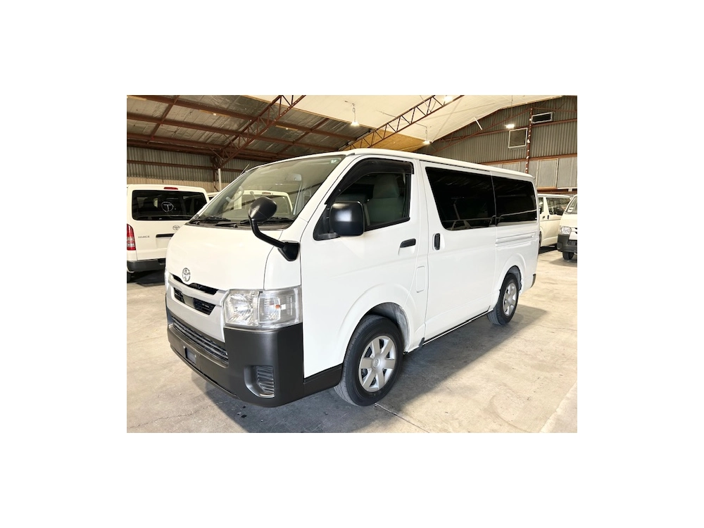 2020 Toyota Hiace 4x4 Diesel 2.8L