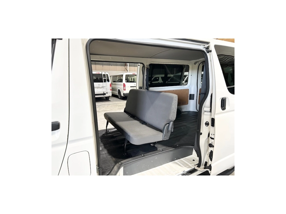 2020 Toyota Hiace LATEST FACELIFTMODEL --$4000 REDUCED-- 