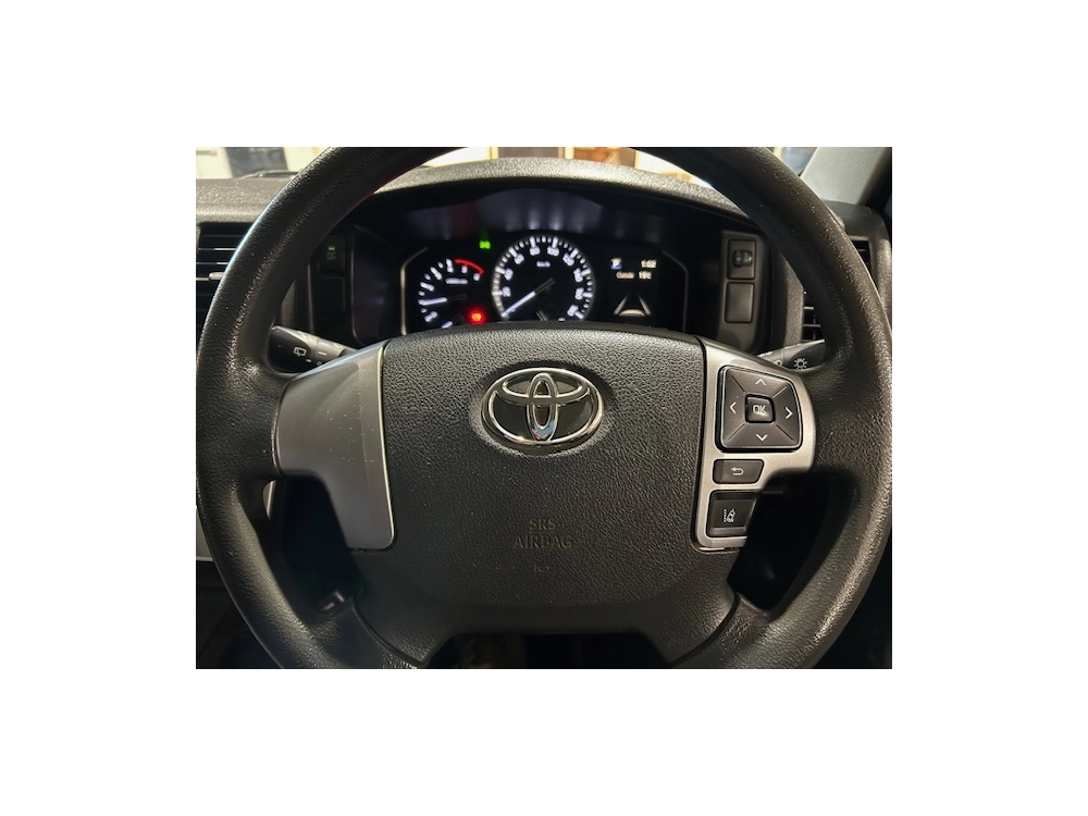 2020 Toyota Hiace LATEST FACELIFTMODEL --$4000 REDUCED-- 