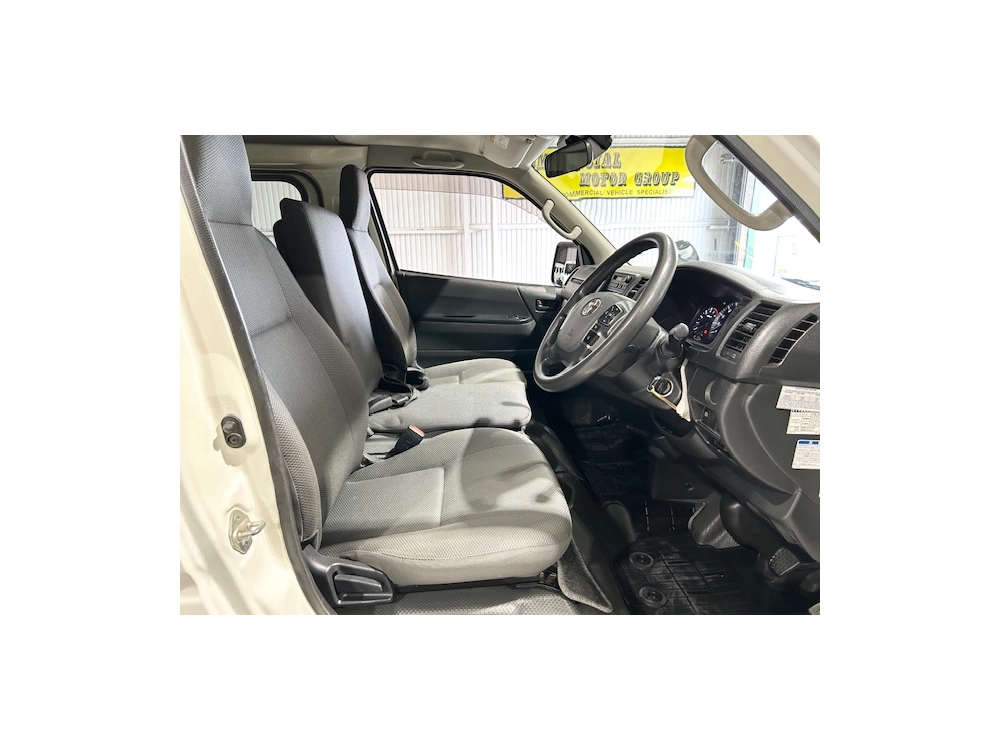 2020 Toyota Hiace LATEST FACELIFTMODEL --$4000 REDUCED-- 