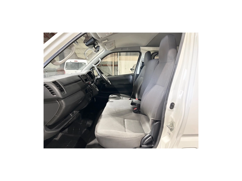 2020 Toyota Hiace LATEST FACELIFTMODEL --$4000 REDUCED-- 