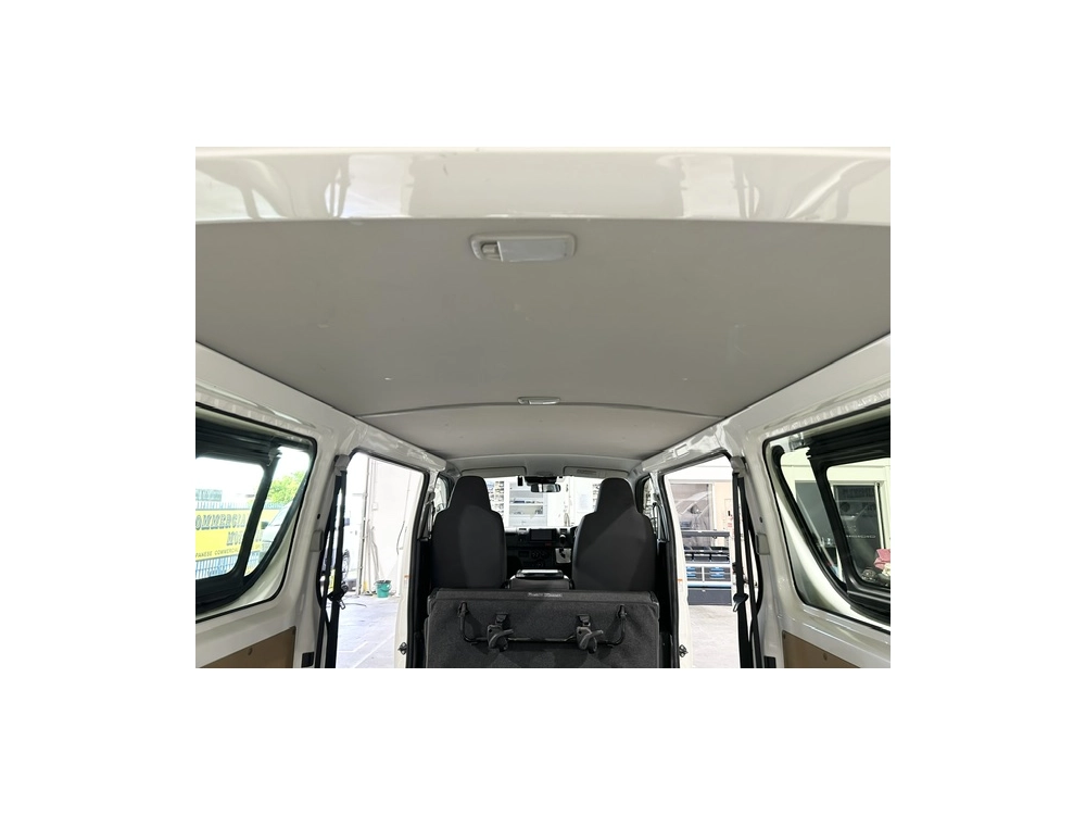2018 Toyota Hiace = 6 Seaters = $1000 DISCOUNTED for FUEL