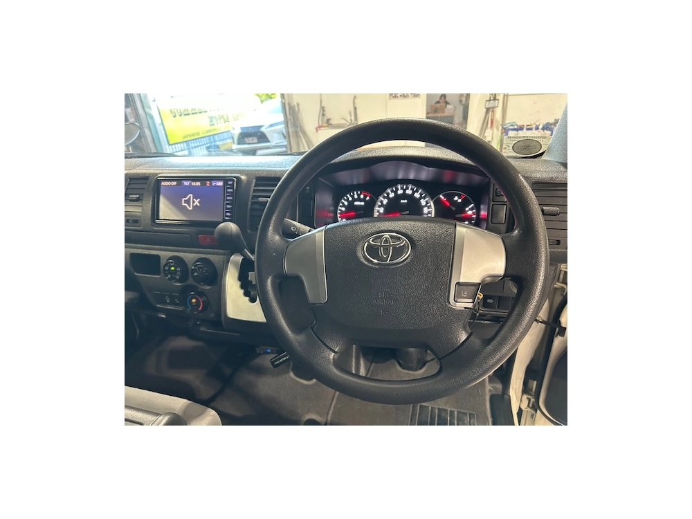 2019 Toyota Hiace == 6 / 9 Seters = FINAL SALE before INFLATION