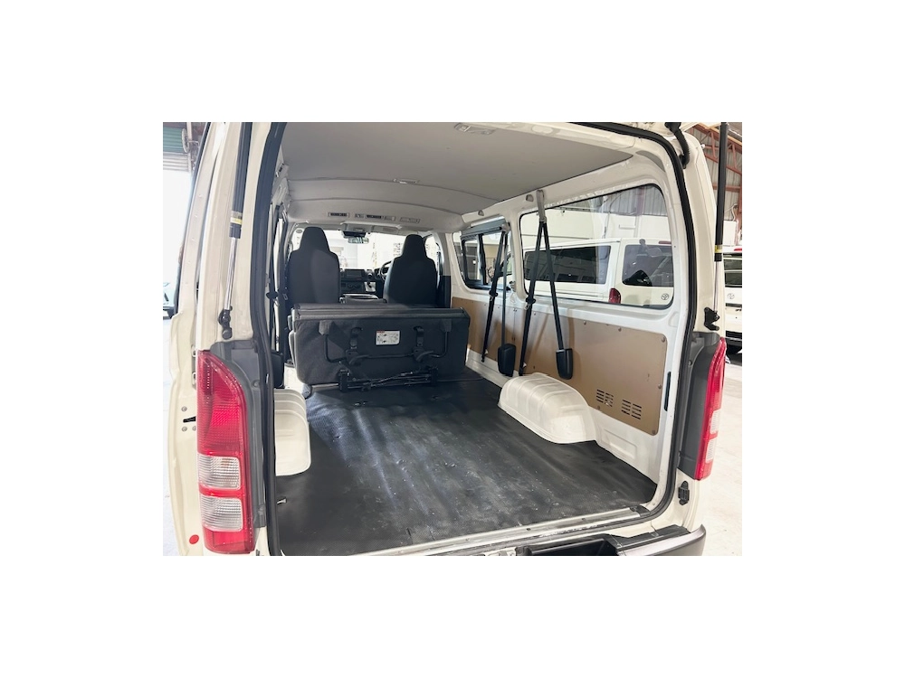 2019 Toyota Hiace == 6 / 9 Seters = FINAL SALE before INFLATION