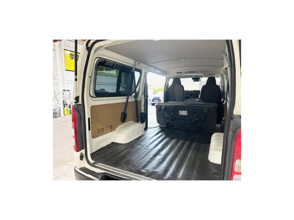 2019 Toyota Hiace == 6 / 9 Seters = FINAL SALE before INFLATION