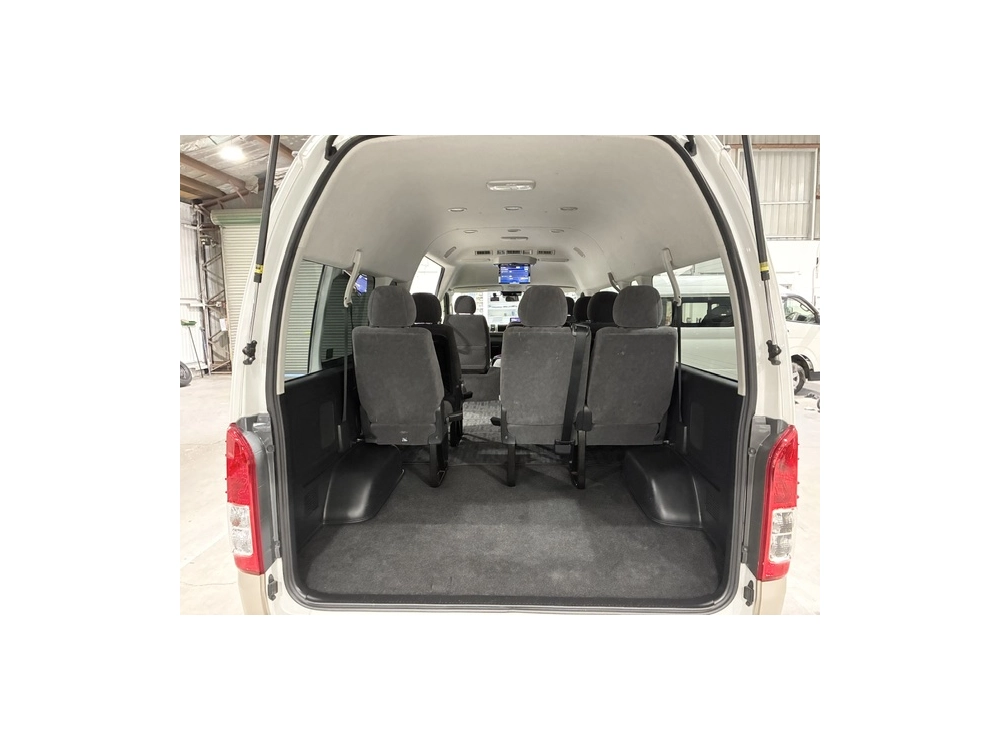 2019 Toyota Hiace GRAND CABIN 4X4 =10 SEATER (Removable) FULL OPTIONS
