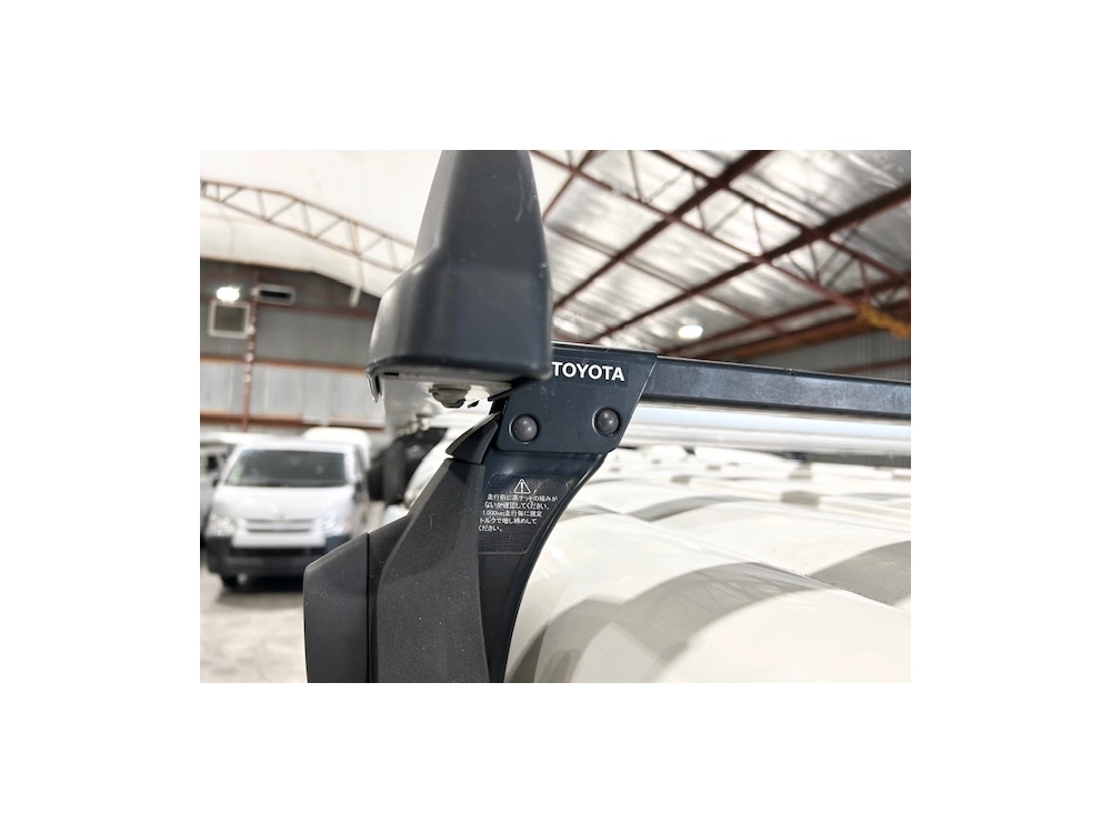 2018 Toyota Hiace *** $4000 REDUCED *** ** Toyota ROOFRACK **