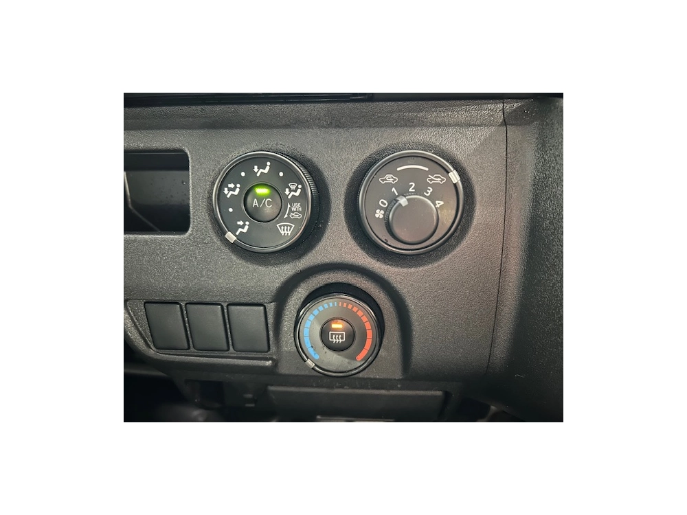 2018 Toyota Hiace *** $4000 REDUCED *** ** Toyota ROOFRACK **