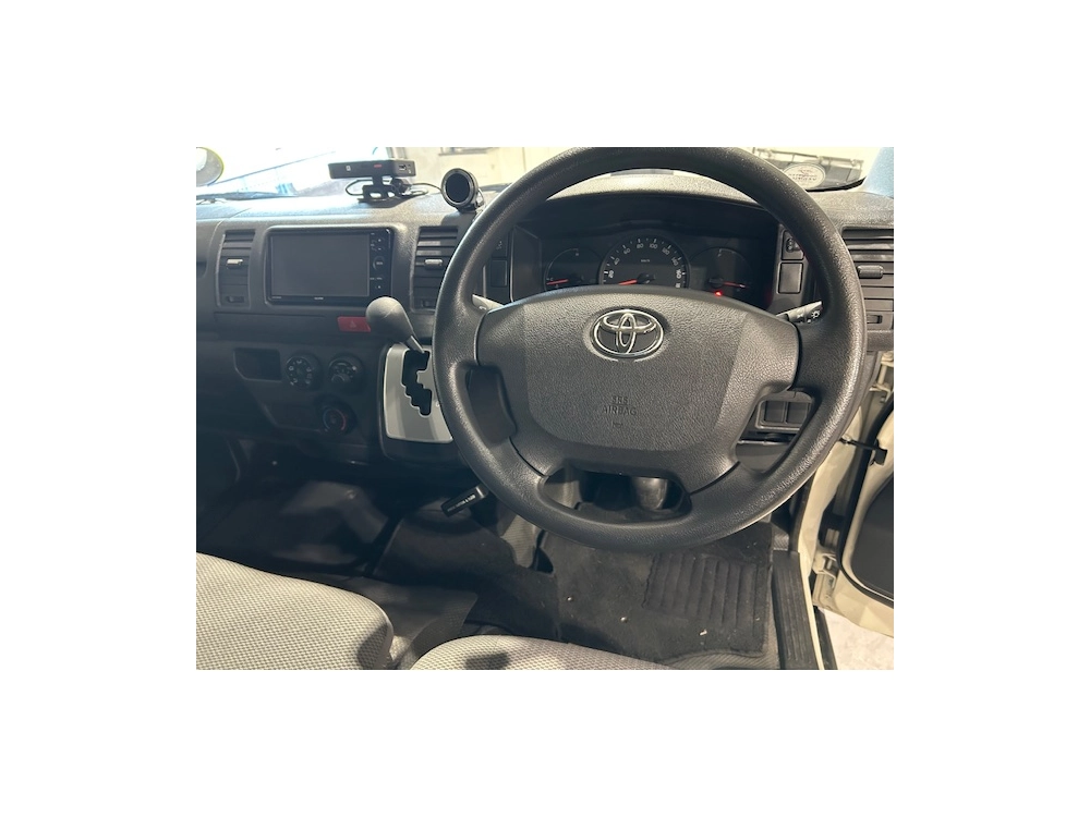 2018 Toyota Hiace *** $4000 REDUCED *** ** Toyota ROOFRACK **
