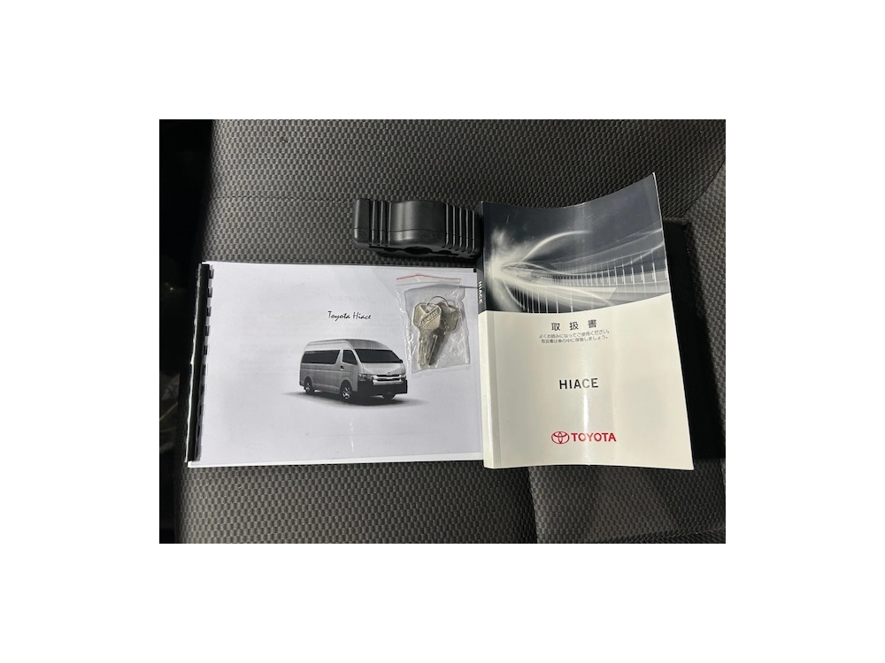2018 Toyota Hiace *** $4000 REDUCED *** ** Toyota ROOFRACK **