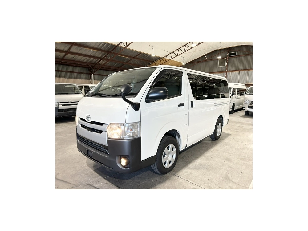 2019 Toyota Hiace Super Low 88kms! =4X4= Dual Airbags _ 6 Seaters