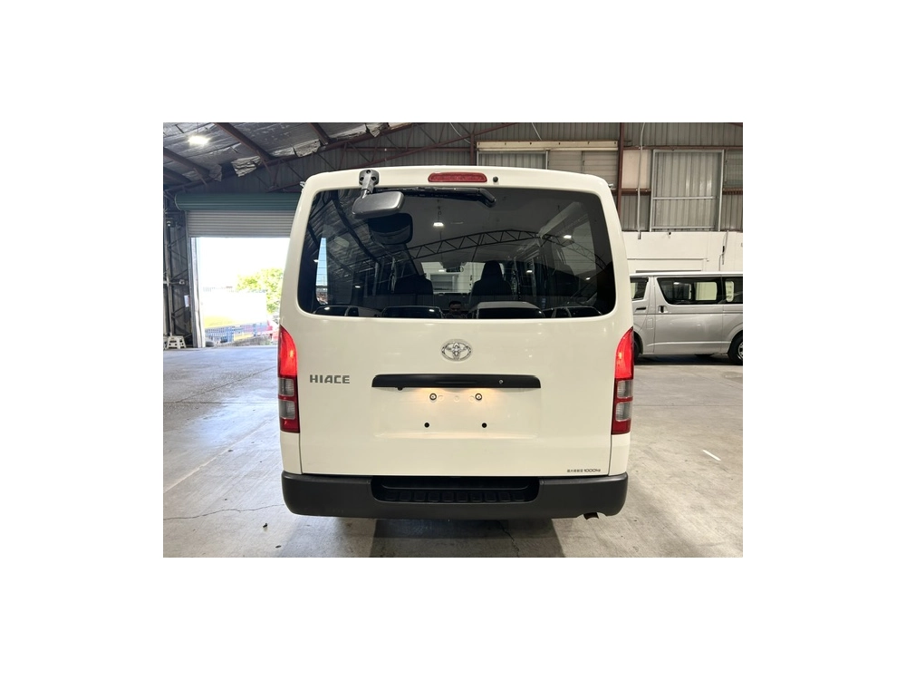 2019 Toyota Hiace Super Low 88kms! =4X4= Dual Airbags _ 6 Seaters