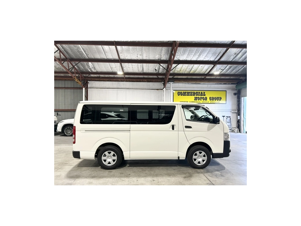 2019 Toyota Hiace Super Low 88kms! =4X4= Dual Airbags _ 6 Seaters