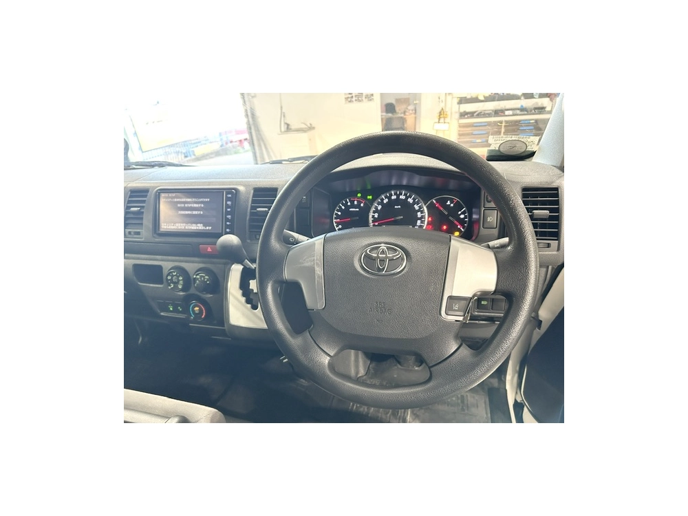 2019 Toyota Hiace Super Low 88kms! =4X4= Dual Airbags _ 6 Seaters