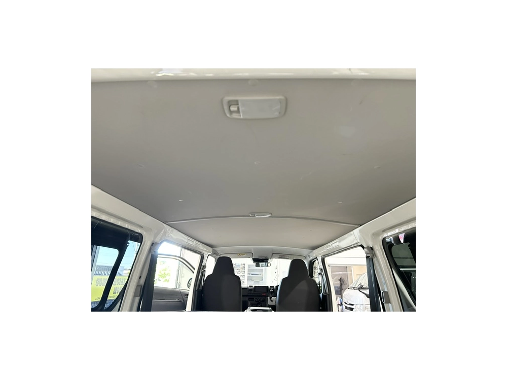2019 Toyota Hiace Super Low 88kms! =4X4= Dual Airbags _ 6 Seaters