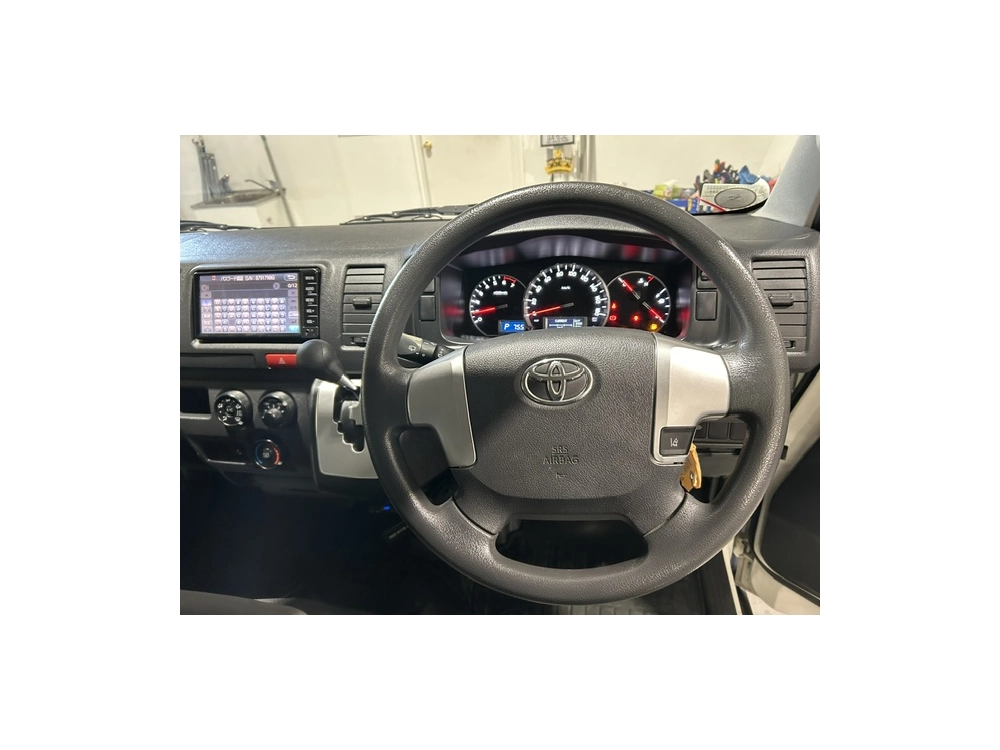 2018 Toyota Hiace = 6 Seaters = ONLY 89kms!! *** $1000 DISCOUNTED for FUEL