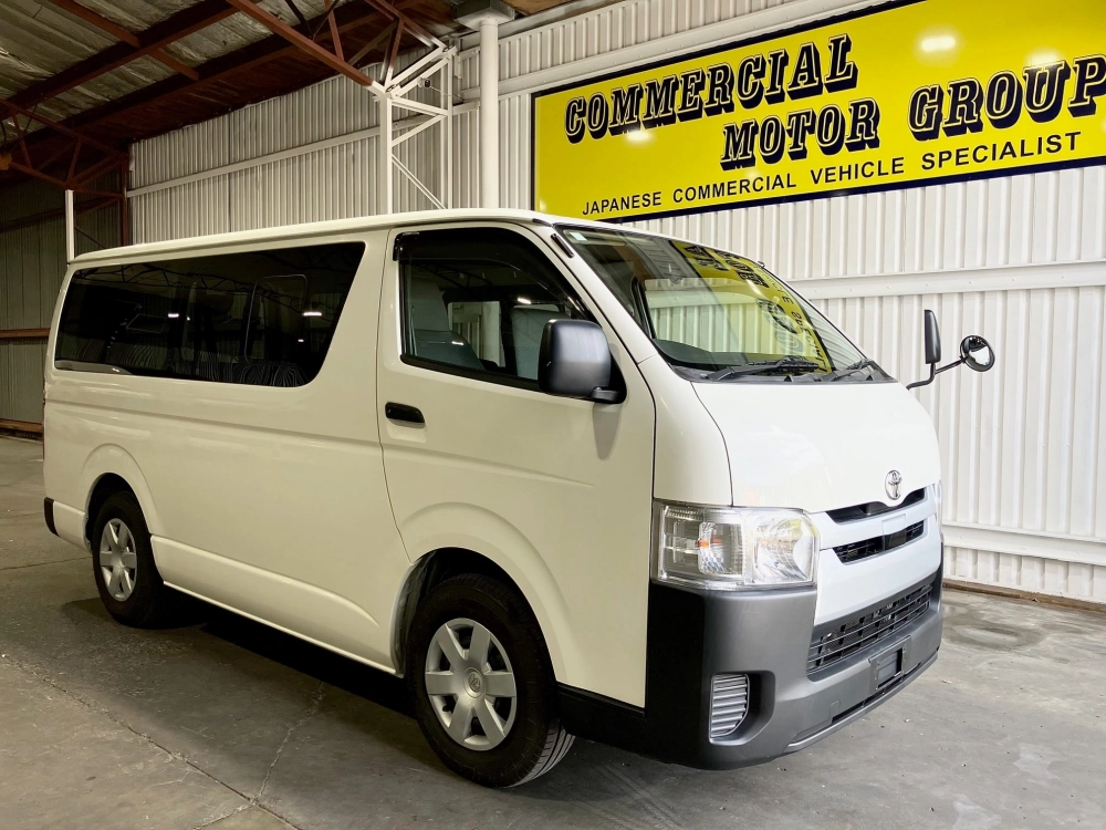 2019 Toyota Hiace 2.8L DIESEL TURBO_ SUPER LOW MILEAGE 67KM