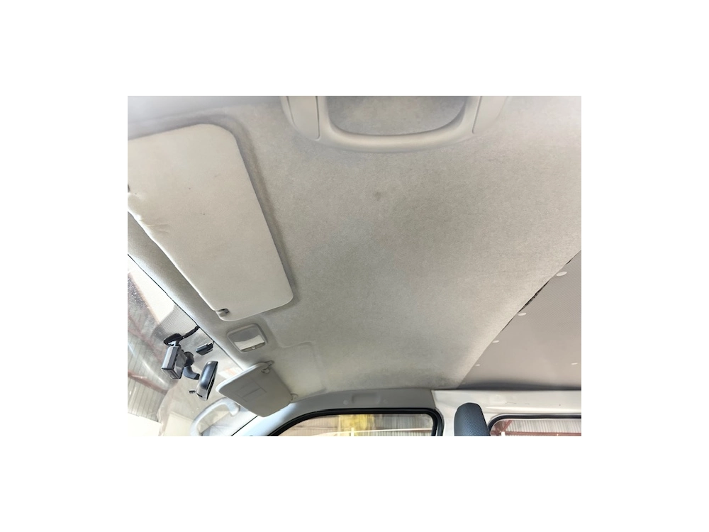 2015 Toyota Hiace 6 Seater - NEW YEAR SALE -