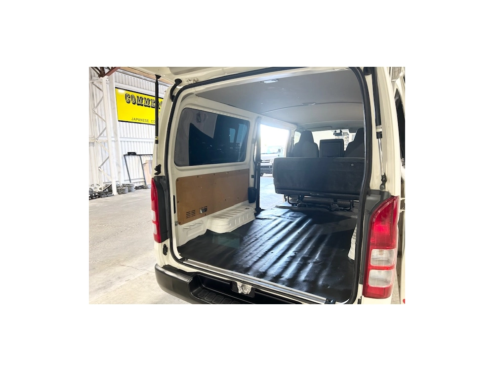 2015 Toyota Hiace 6 Seater - NEW YEAR SALE -