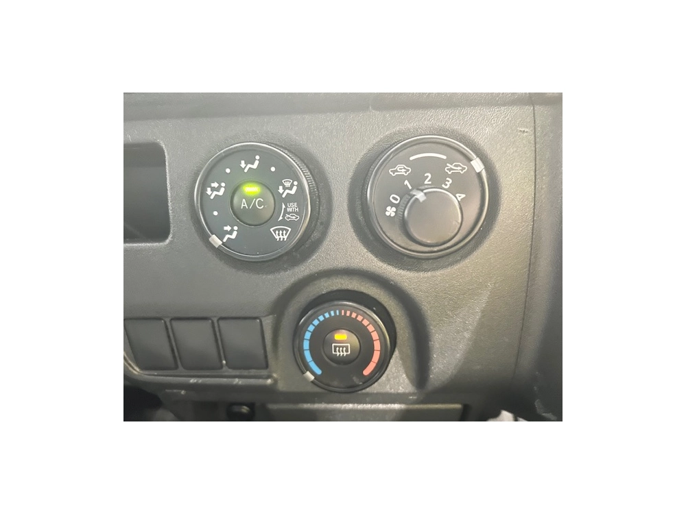 2015 Toyota Hiace 6 Seater - NEW YEAR SALE -