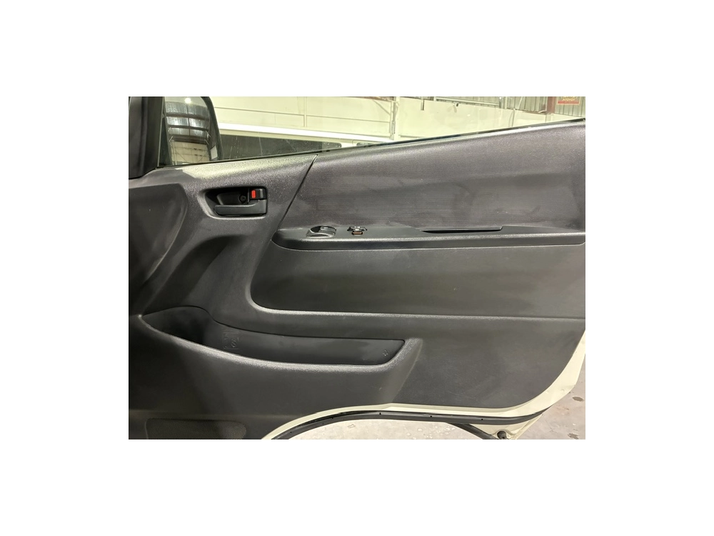 2020 Toyota Hiace ** TIMBER FLOOR** 2 Sliding Doors