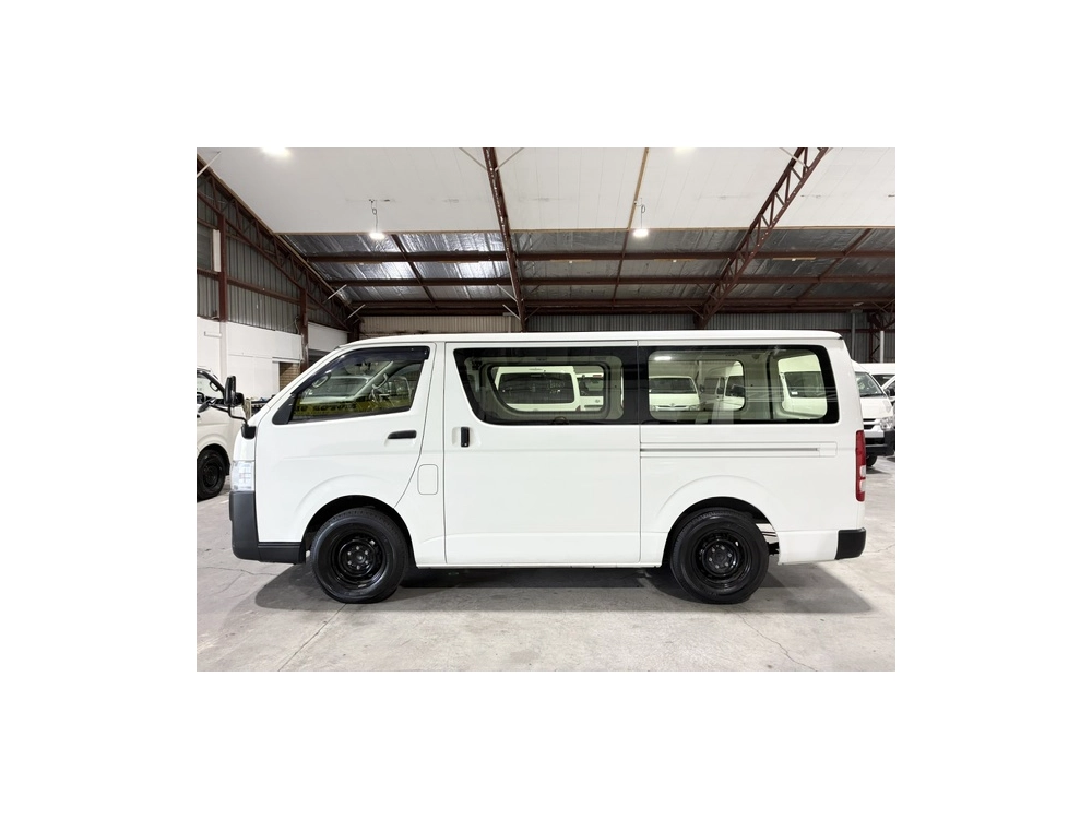 2020 Toyota Hiace ** TIMBER FLOOR** 2 Sliding Doors